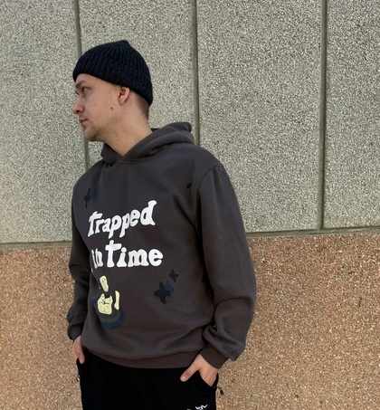 Hoodie Broken Planet "Trapped in Time"